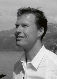 Dr. Reinhold Bauer